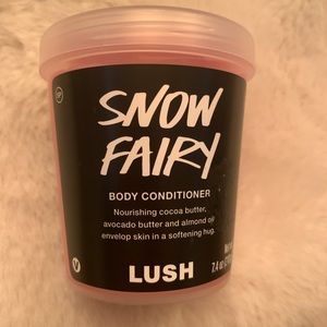 Lush snow fairy body conditioner NEW💕